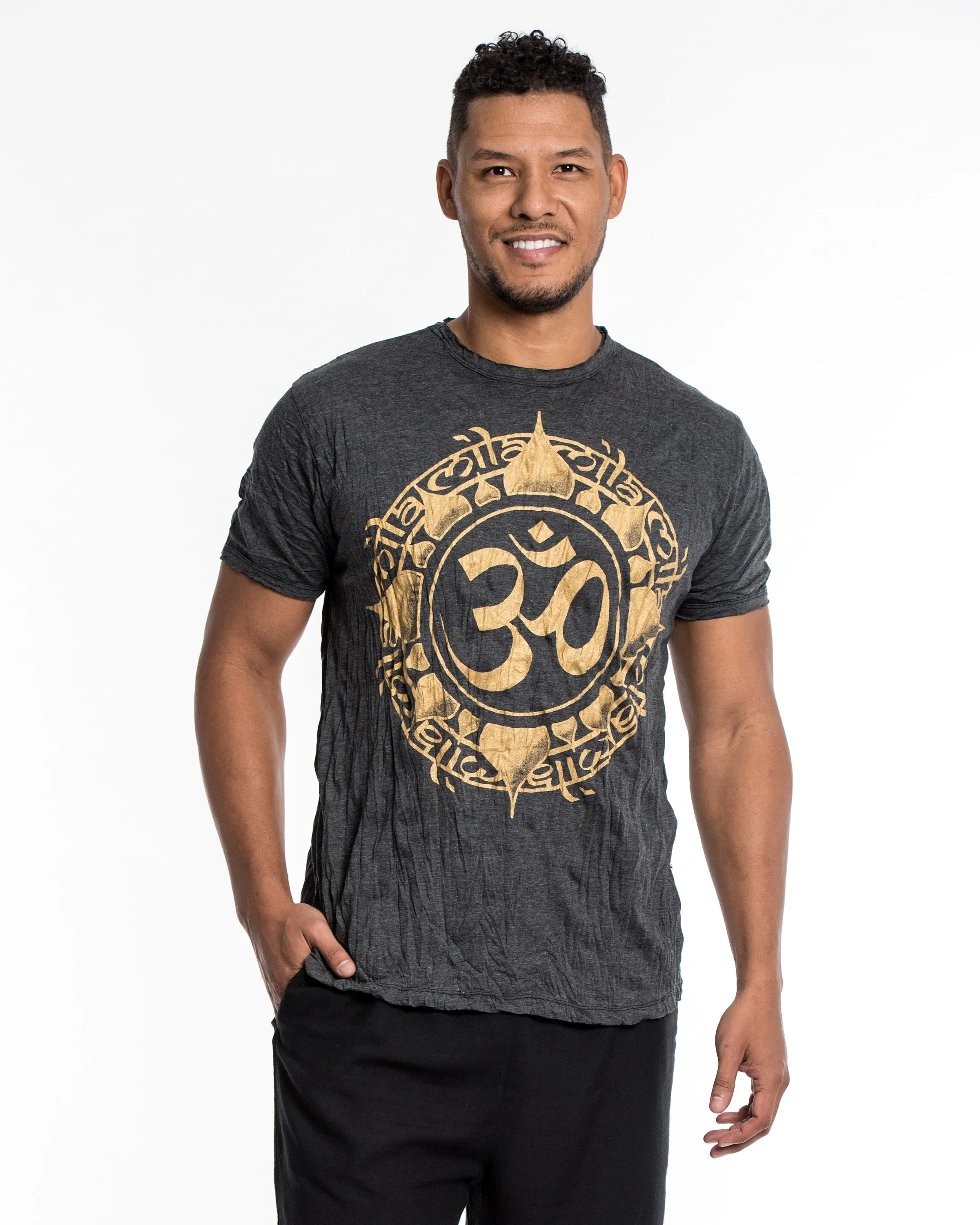 Mens Infinitee Om T-Shirt in Gold on Black