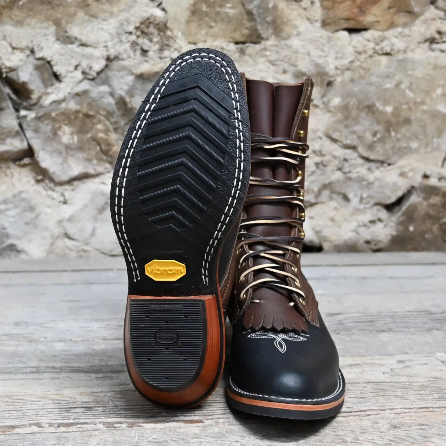 Nicks Two Tone Buckaroo Packer with White Toe Bug and V-Bar Sole
