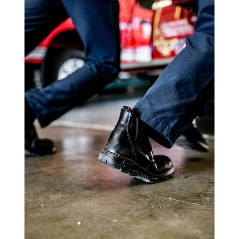 Redback Bobcat CSA Safety Pull On Boot in Tussock ,Black, Claret