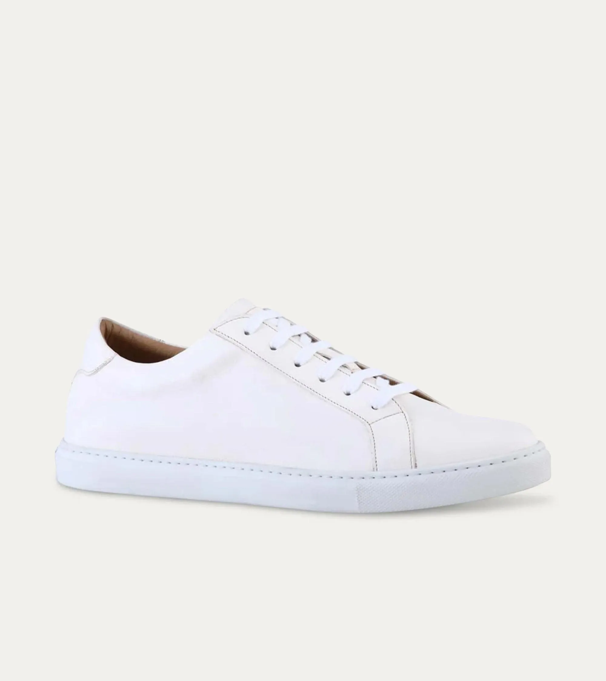 Travel Sneaker In White Buffalo